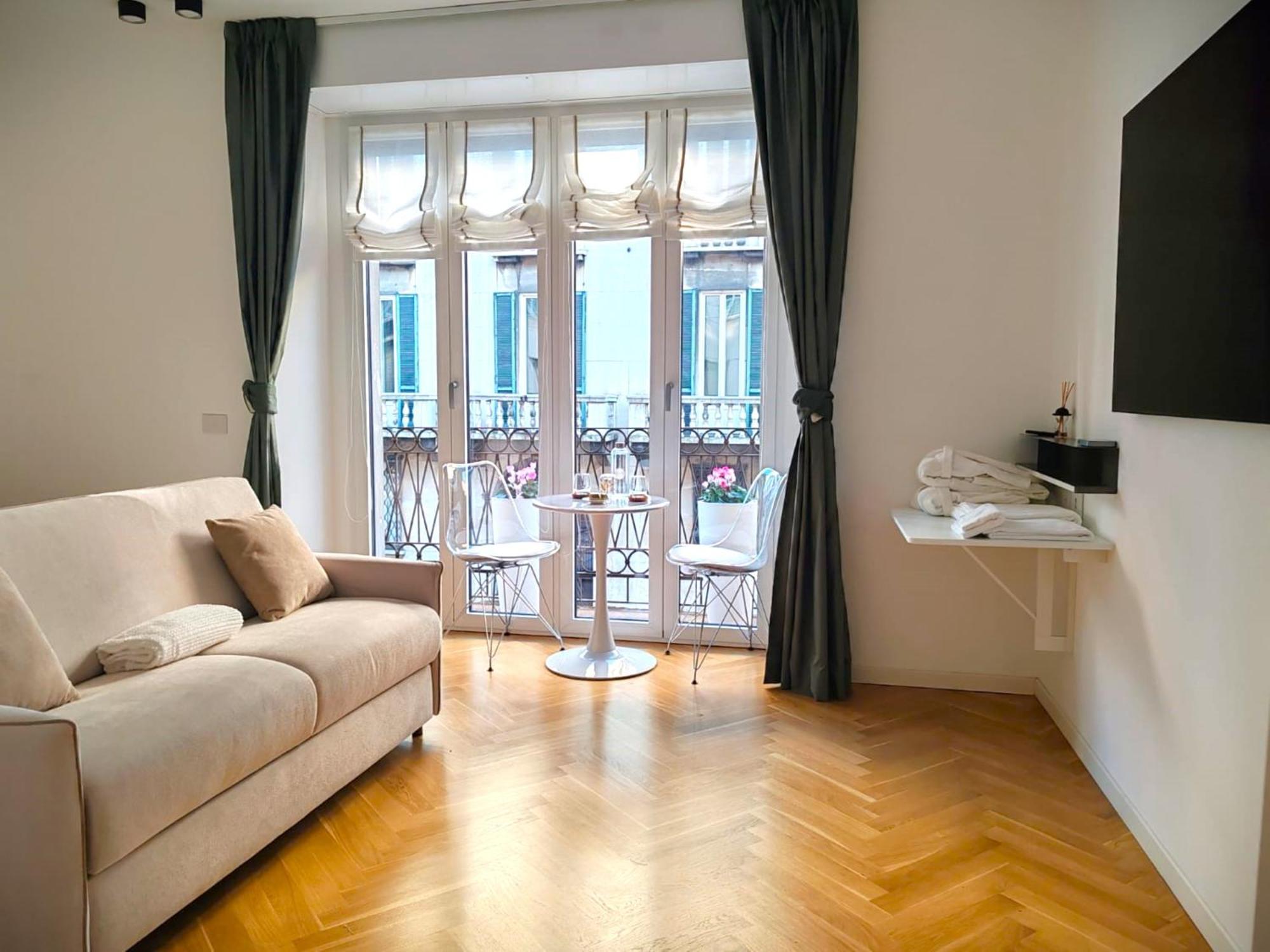 B And G San Babila- Luxury In The Heart Of Milano - Design District Otel Dış mekan fotoğraf